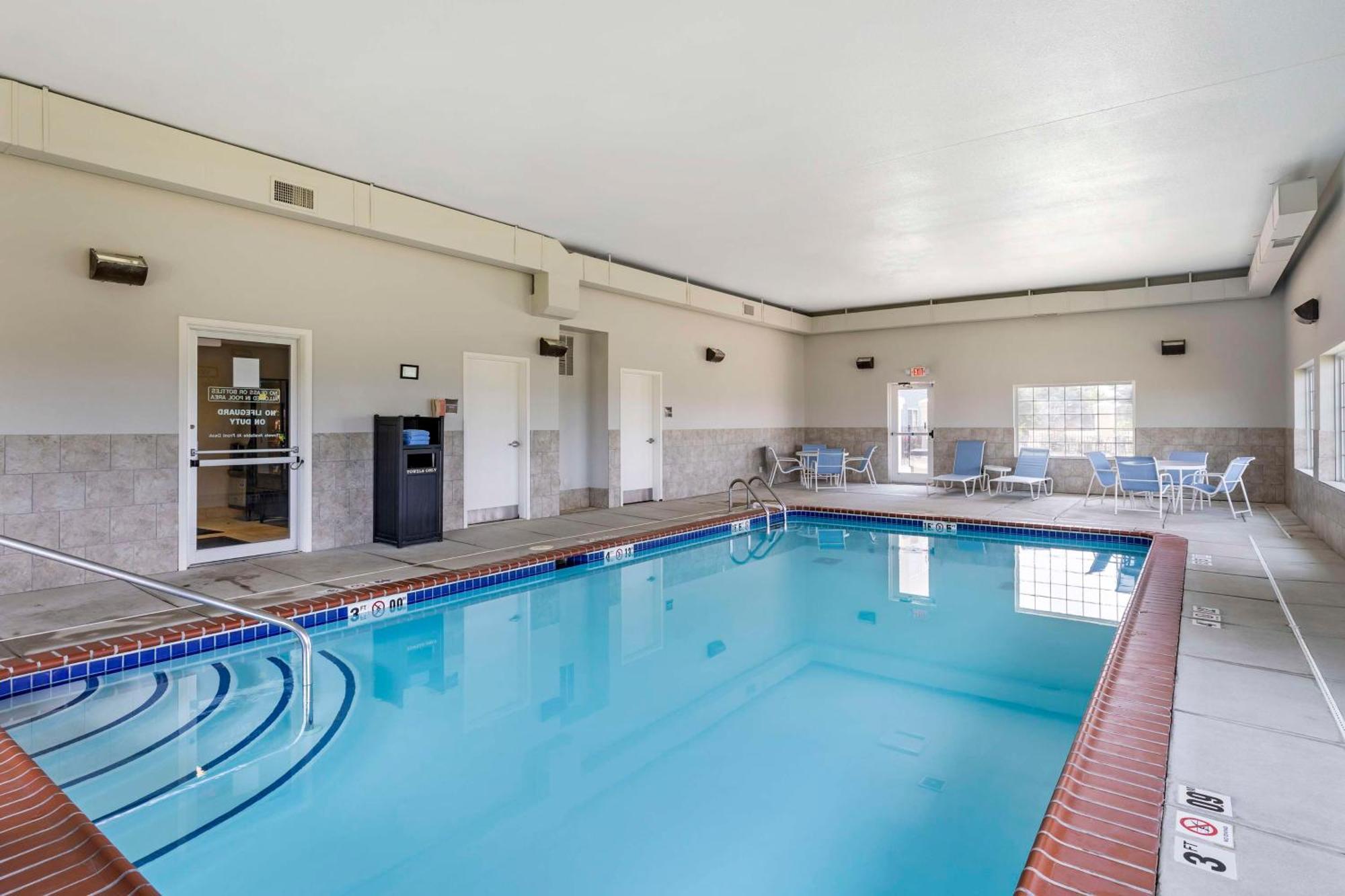 Best Western Plus Midamerica Hotel Mascoutah Luaran gambar